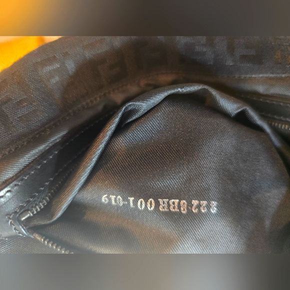 Fendi Mamma Baguette - Picture 13 of 16